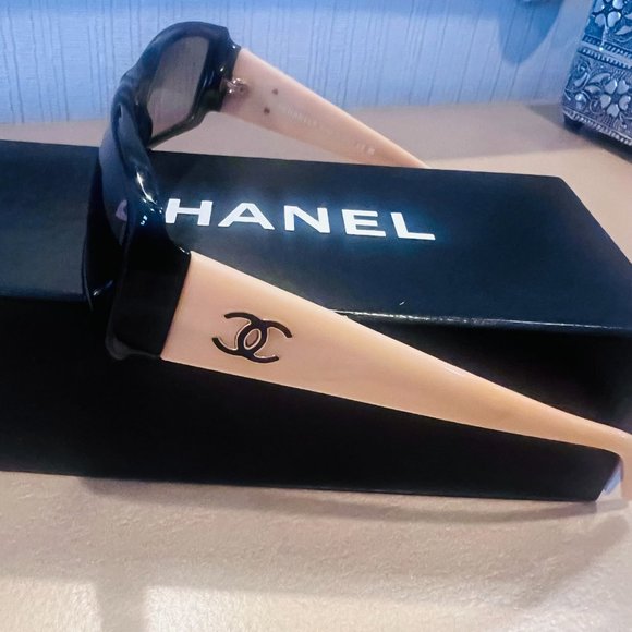 Old Classic Vintage Black and Tan Chanel Sunglasses CH5078  C817/13 - Picture 7 of 13